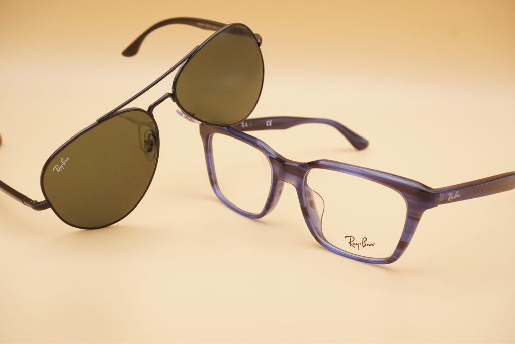 紫外線で色が変わるライトブルー調光サングラスRB5154-2000レイバン51